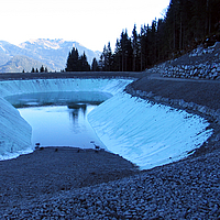 Sistemas de sellado geosintético para depósitos de agua: garantizar niveles de agua constantes