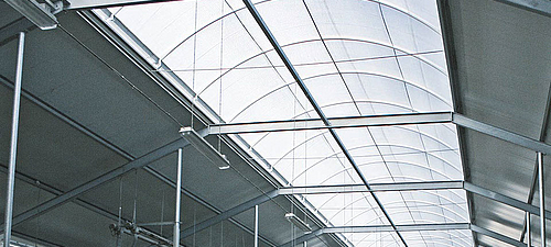 Periodo de luz Lubratec en el establo lechero Cumbrera ligera para un mejor clima en los establos lecheros